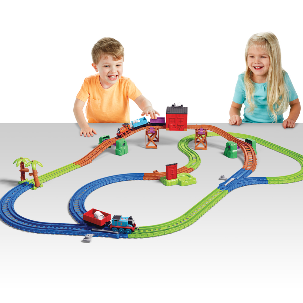 thomas trackmaster nia